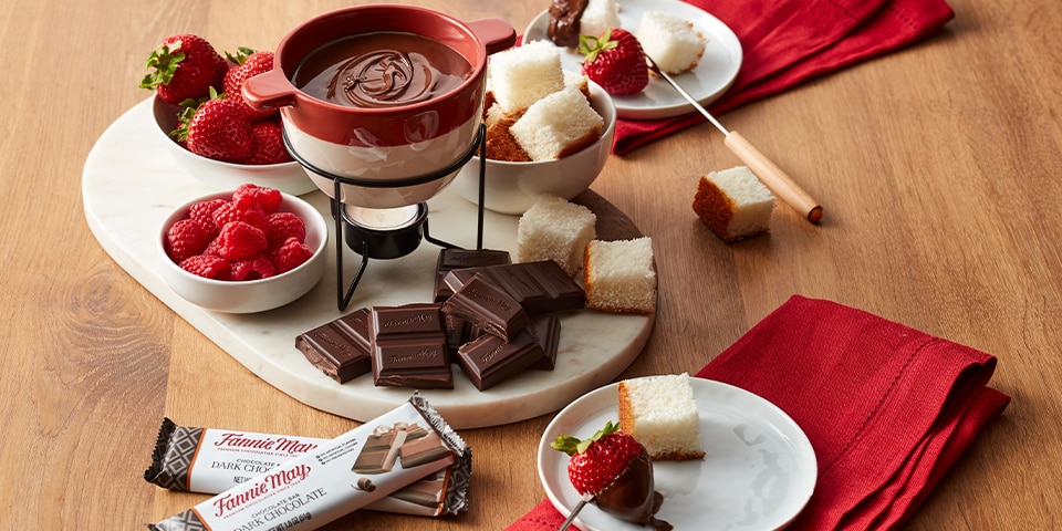 FM22_Fall_FondueTogether_V1_960x480.jpg